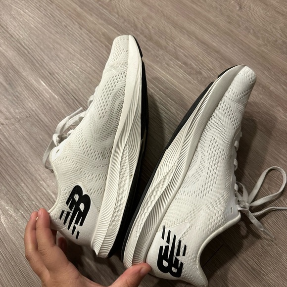 New Balance Dynasoff Pro Run V2 - Picture 3 of 5